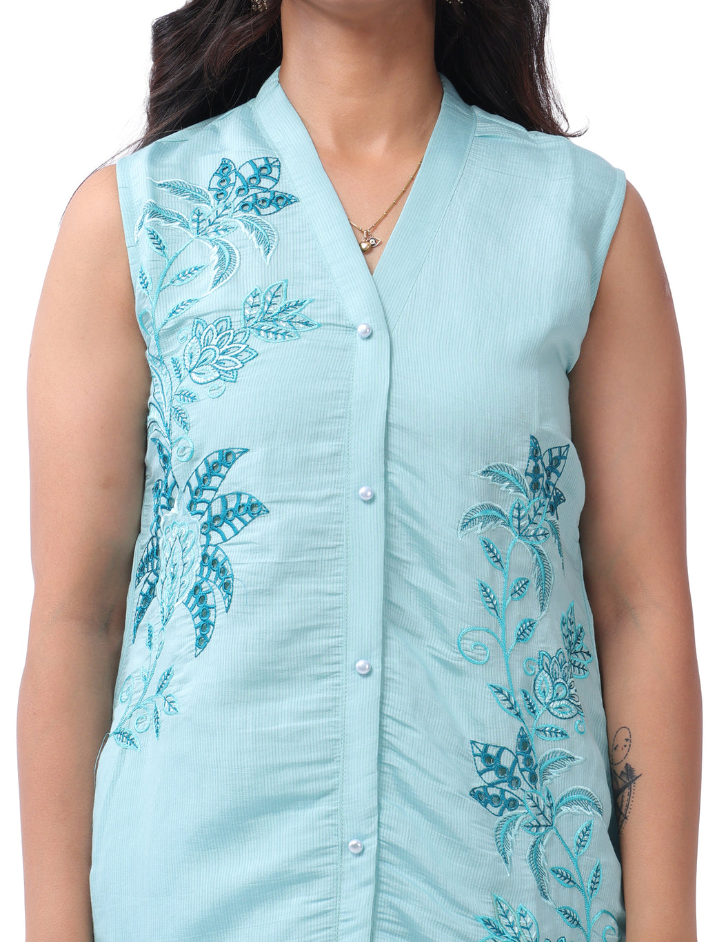 Embroidered kurta pant set Close up - sky blue floral design