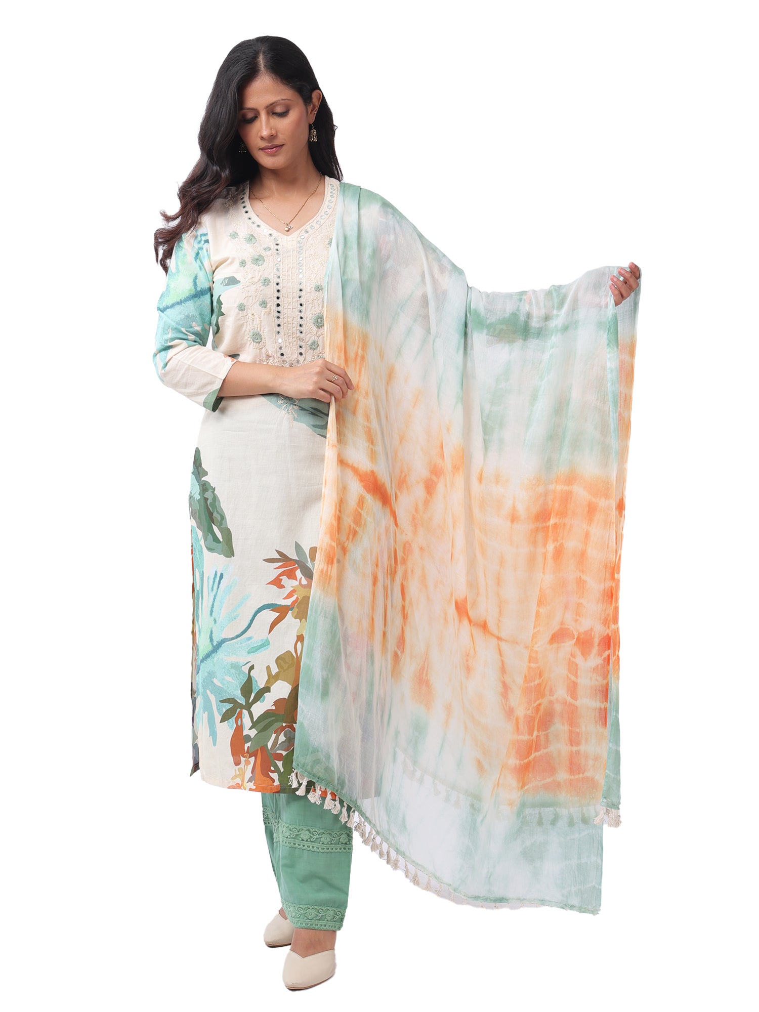 Fash'O'Holic Women's Mint Green Printed Kurta Pant Set with Tie-Dye Dupatta